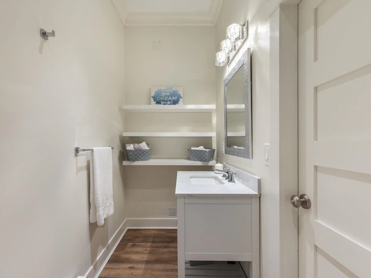 234 Eighth Avenue, New Westminster, BC, V3L 1Y2 - 28
