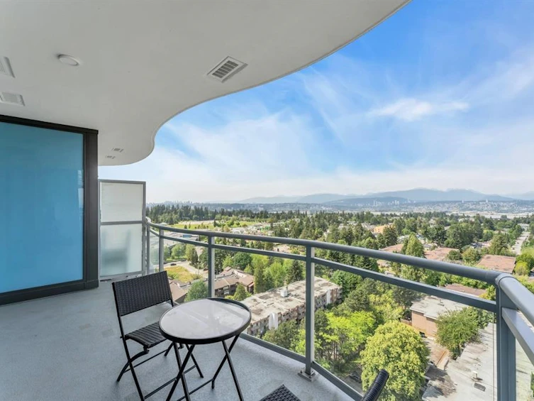 1902-13318 104 Avenue, Surrey, BC, V3T 0R2