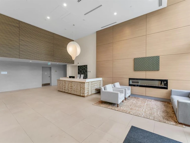 1902-13318 104 Avenue, Surrey, BC, V3T 0R2 - 4