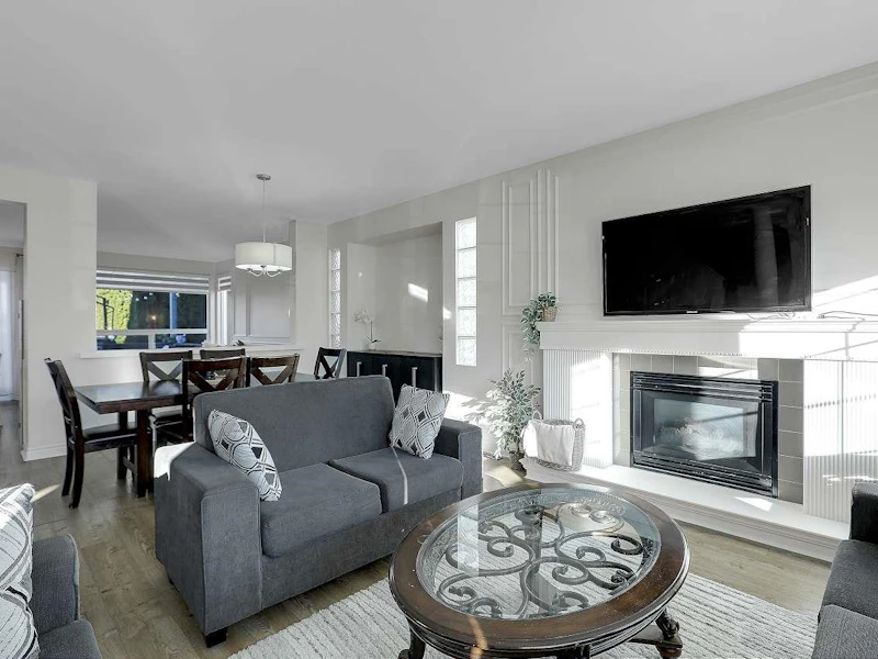 18461 65th Avenue, Surrey BC V3S 8T1