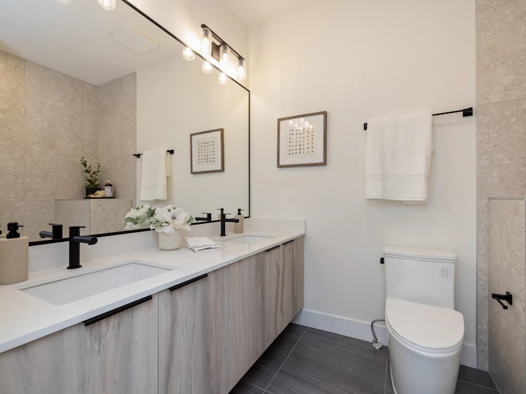 4530 208 Street, Langley, BC, V3A 3G5 - 18