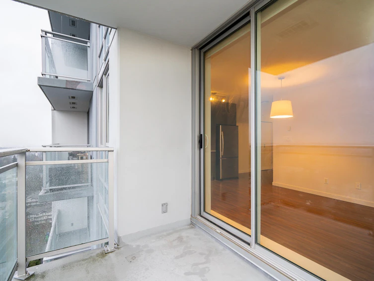 2709-13325 102a Avenue, Surrey, BC, V3T 0J5 - 25