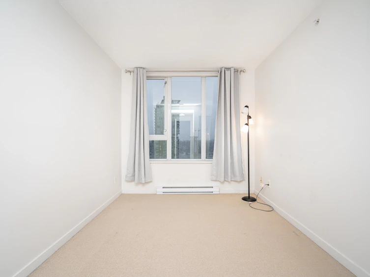 2709-13325 102a Avenue, Surrey, BC, V3T 0J5 - 10