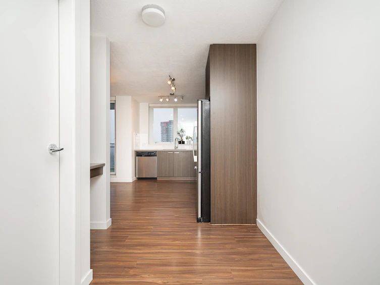 2709-13325 102a Avenue, Surrey, BC, V3T 0J5 - 19