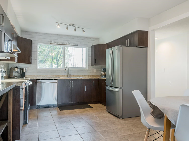 2118 Winston Court, Langley, BC, V2Y 1H5 - 11