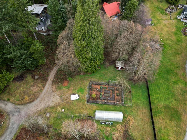 1572 Mountain Road, Gibsons, BC, V0N 1V2 - 33