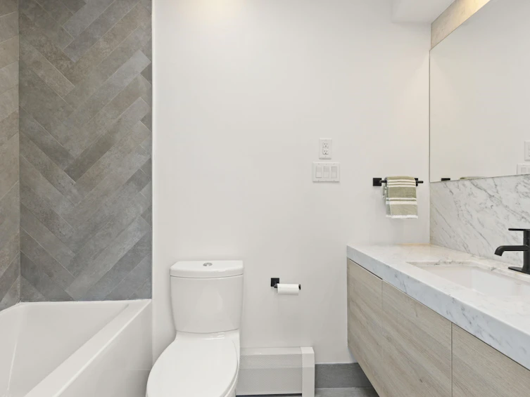 4615 W 7th Avenue, Vancouver, BC, V6R 1X4 - 29