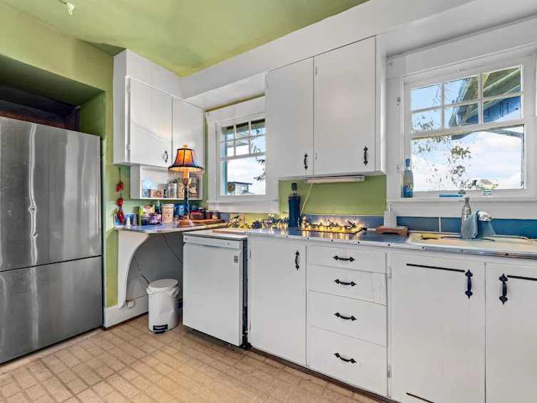 4523 W 1st Avenue, Vancouver, BC, V6R 1H7 - 15