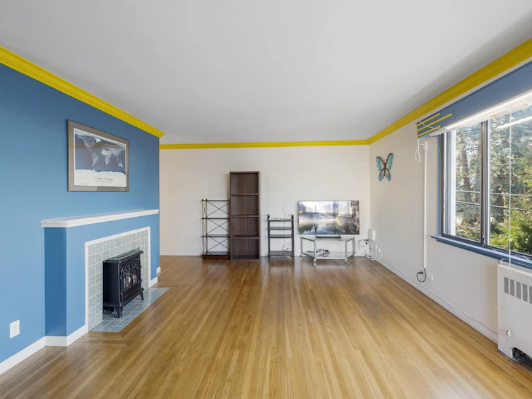 205-1695 W 10th Avenue, Vancouver, BC, V6J 2A2 - 3
