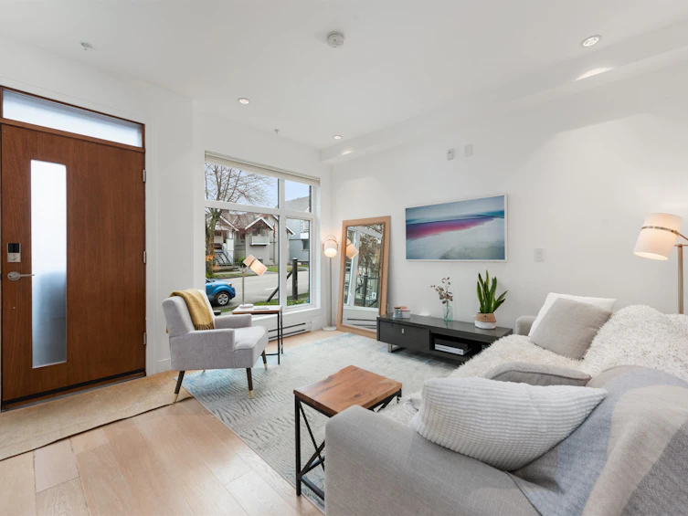 705 Victoria Drive, Vancouver, BC, V5L 4E5 - 3