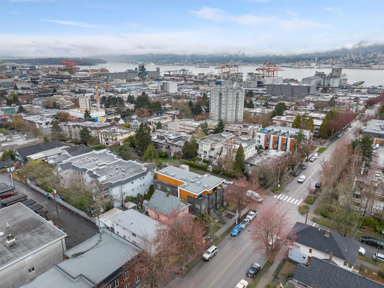 705 Victoria Drive, Vancouver, BC, V5L 4E5 - 36