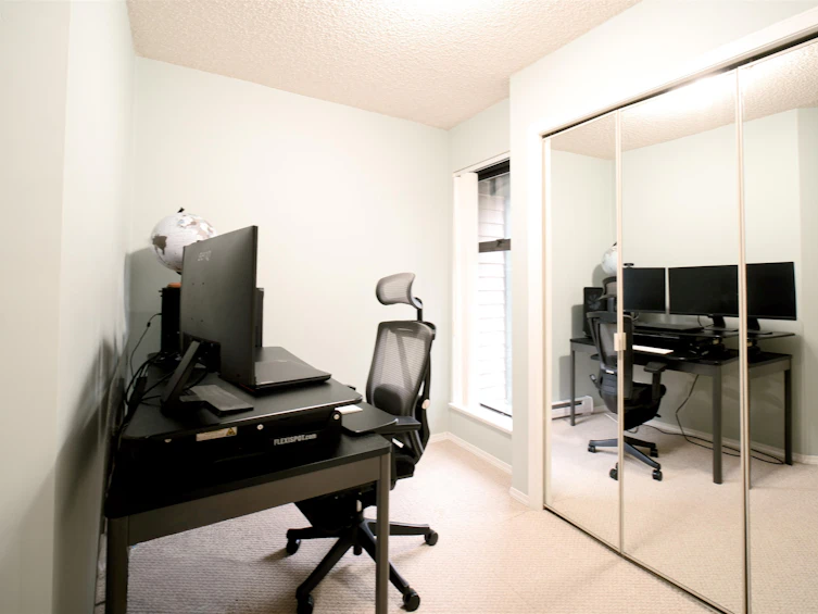 411-2915 Glen Drive, Coquitlam, BC, V3B 7H8 - 9