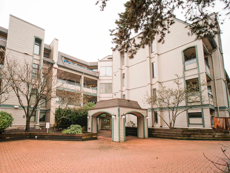 411-2915 Glen Drive, Coquitlam, BC, V3B 7H8 - 12