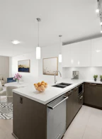 2609 3080 Lincoln Avenue
