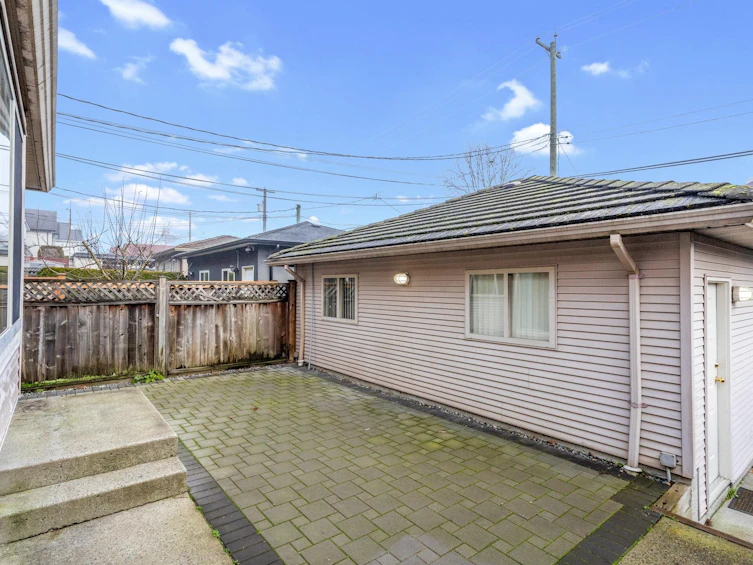 8468 Osler Street, Vancouver, BC, V6P 4E4 - 26