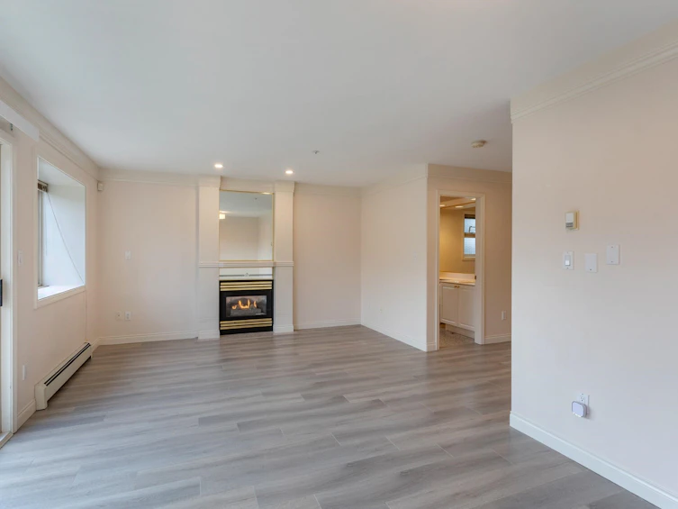 8468 Osler Street, Vancouver, BC, V6P 4E4 - 8