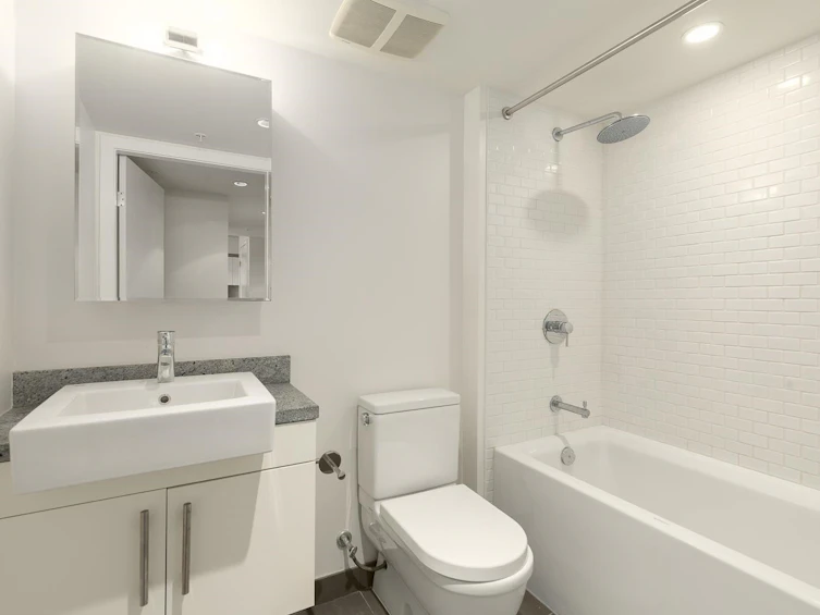 917-188 Keefer Street, Vancouver, BC, V6A 0E3 - 11