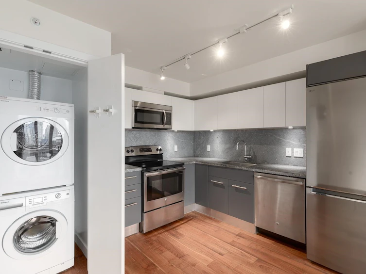 917-188 Keefer Street, Vancouver, BC, V6A 0E3 - 8