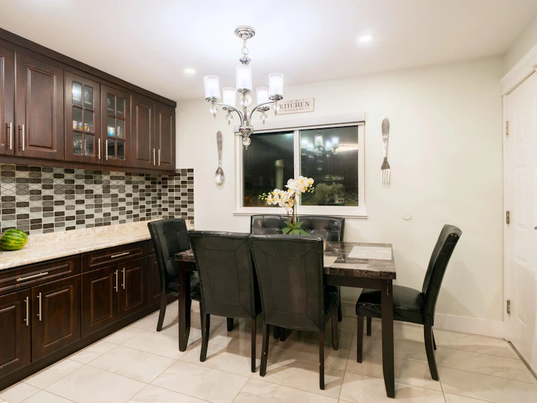 12451 90a Avenue, Surrey, BC, V3V 1C3 - 13