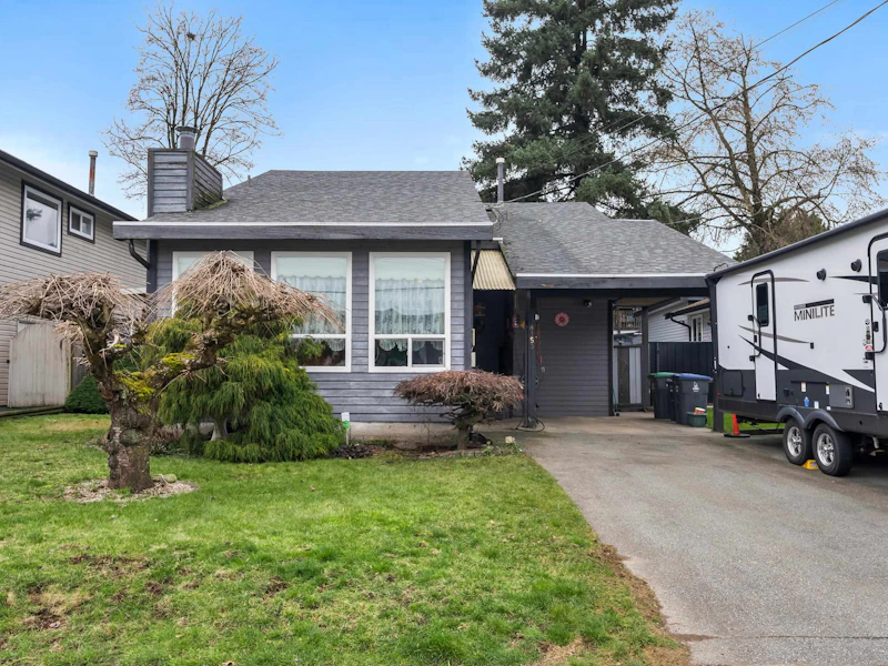 8153 122a Street, Surrey BC V3W 7G3