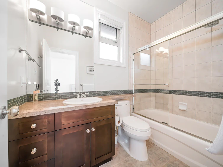 3322 Point Avenue, Richmond, BC, V7C 5W8 - 26
