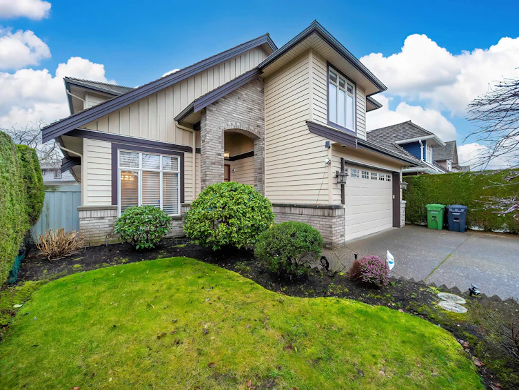 3322 Point Avenue, Richmond, BC, V7C 5W8 - 3