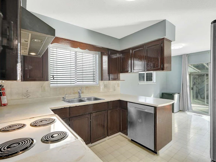 12978 61 Avenue, Surrey, BC, V3X 2H5 - 11