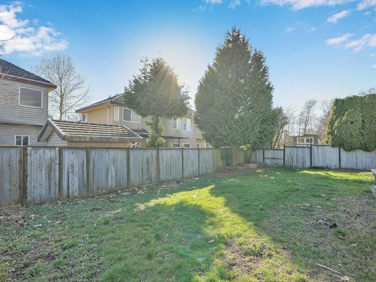 12978 61 Avenue, Surrey, BC, V3X 2H5 - 37