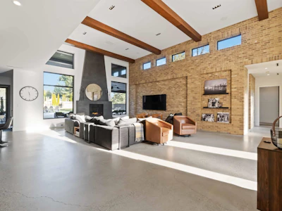 24095 53 Avenue - 5