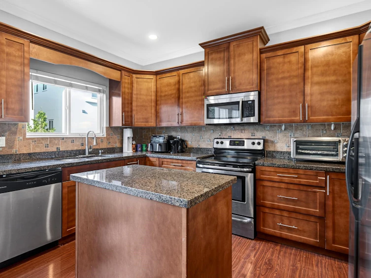 2363 157a Street, Surrey, BC, V4A 9Y4 - 6