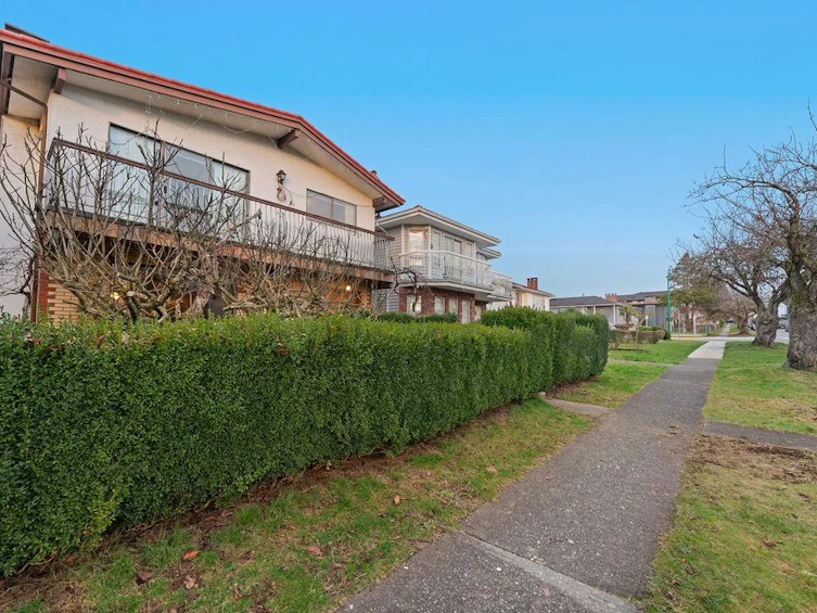 4581 Union Street, Burnaby, BC, V5C 2X9 - 2