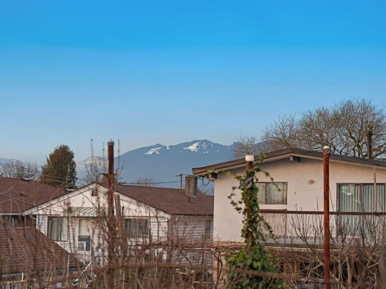 4581 Union Street, Burnaby, BC, V5C 2X9 - 34