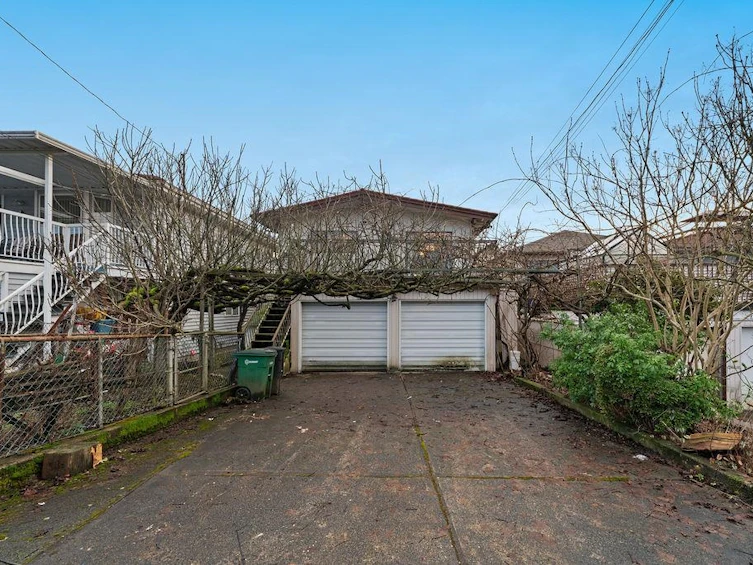 4581 Union Street, Burnaby, BC, V5C 2X9 - 32