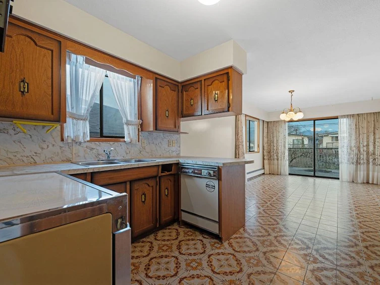 4581 Union Street, Burnaby, BC, V5C 2X9 - 11
