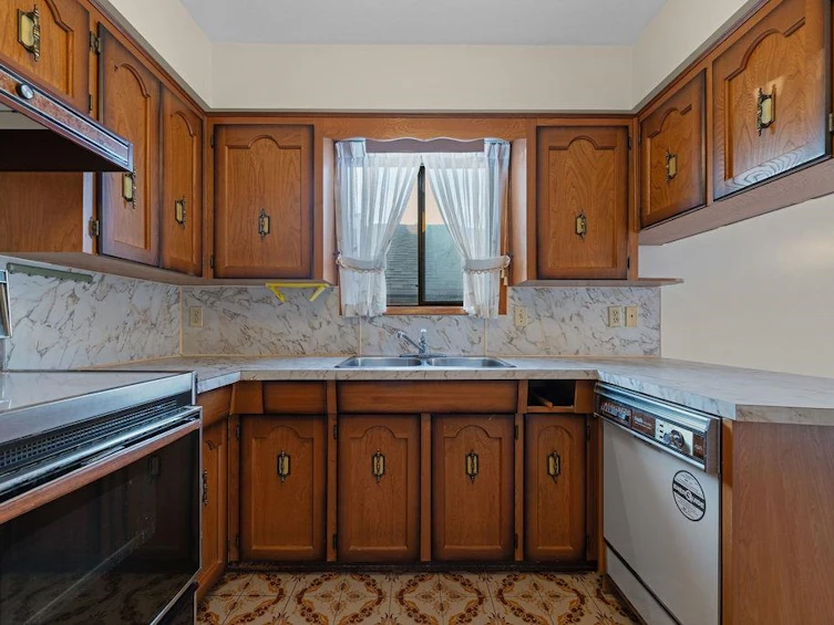 4581 Union Street, Burnaby, BC, V5C 2X9 - 12