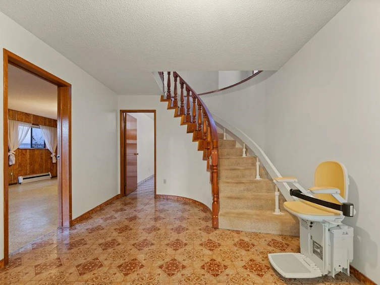 4581 Union Street, Burnaby, BC, V5C 2X9 - 3