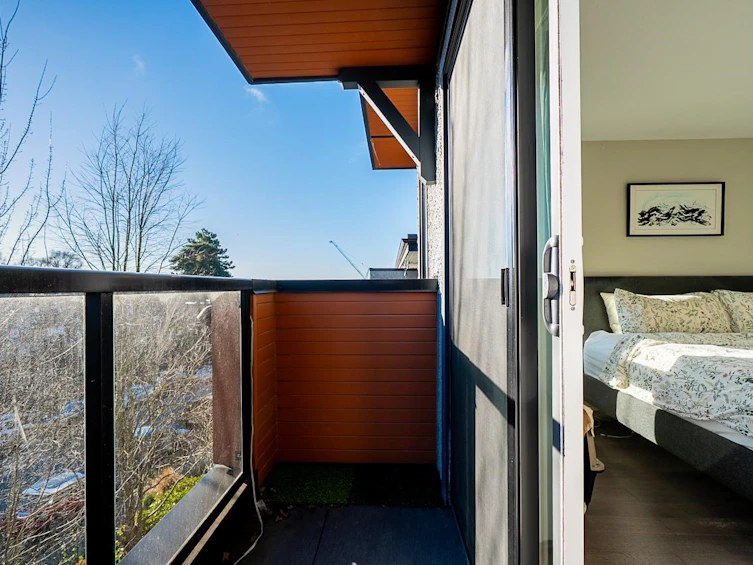 1865 Adanac Street, Vancouver, BC, V5L 2E1 - 23