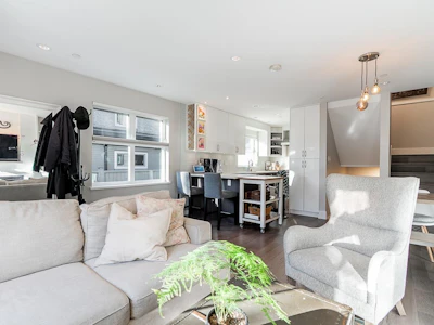 1865 Adanac Street - 4
