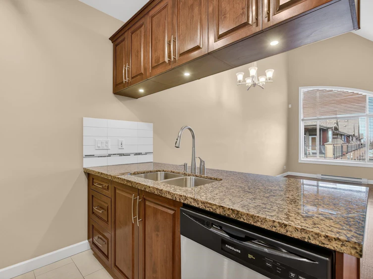581-8288 207a Street, Langley, BC, V2Y 0L2 - 14