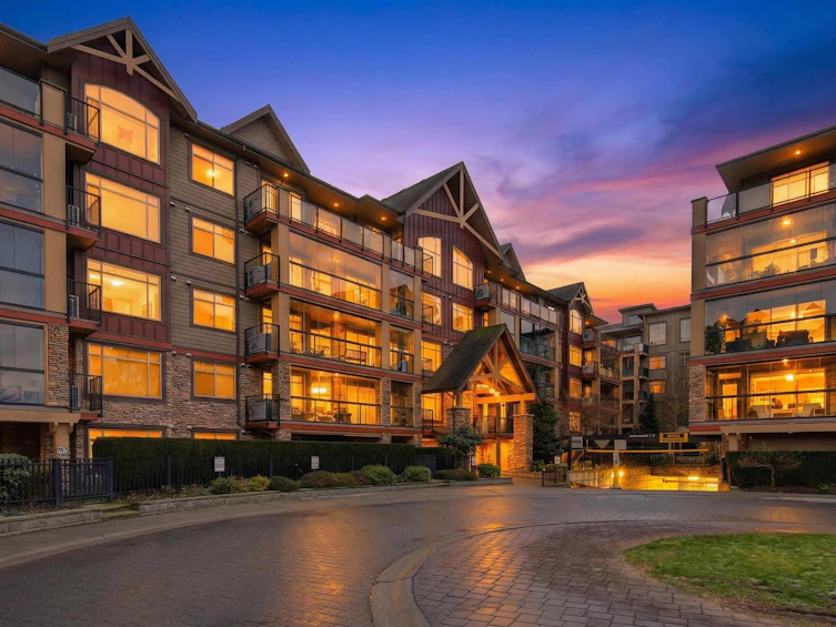 581-8288 207a Street, Langley, BC, V2Y 0L2