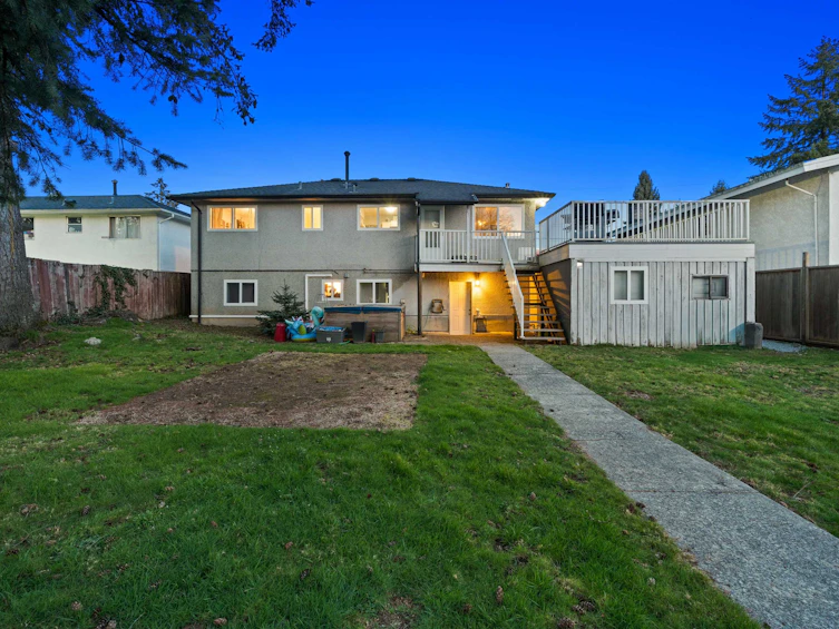 3949 Sefton Street, Port Coquitlam, BC, V3B 3S2