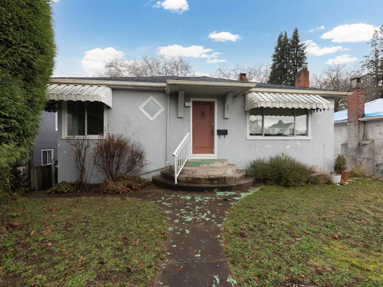 21 E 41st Avenue, Vancouver, BC, V5W 1N4 - 3