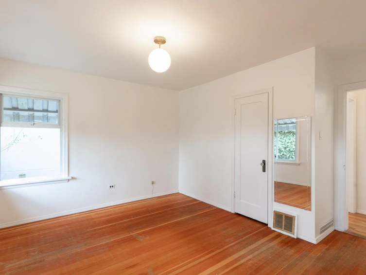 21 E 41st Avenue, Vancouver, BC, V5W 1N4 - 13