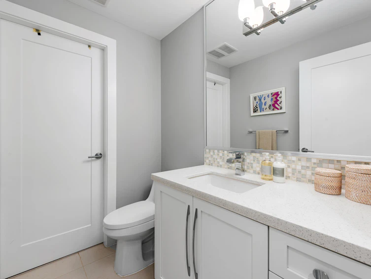 323 E 7th Avenue, Vancouver, BC, V5T 1M9 - 19