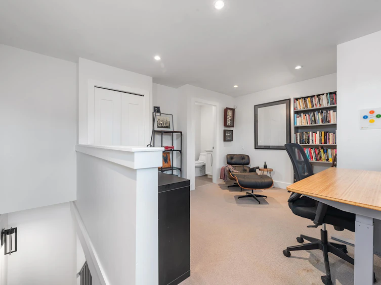 323 E 7th Avenue, Vancouver, BC, V5T 1M9 - 14