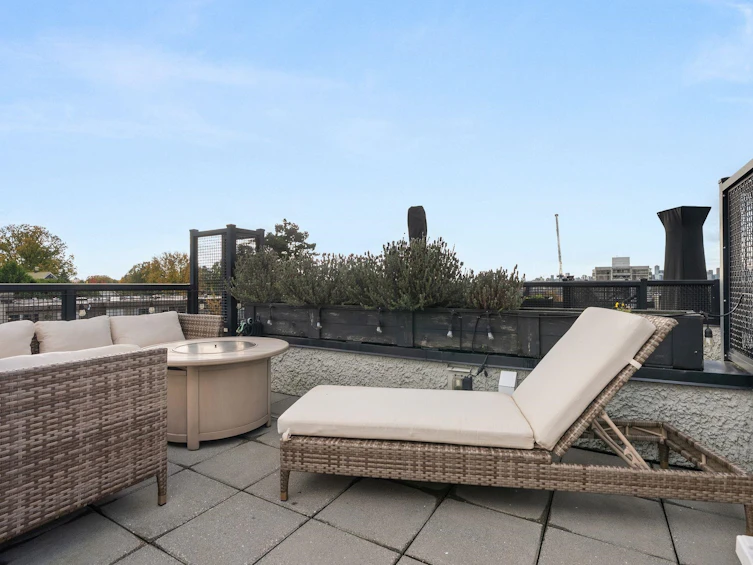 4-1851 Adanac Street, Vancouver, BC, V5L 2E1 - 2