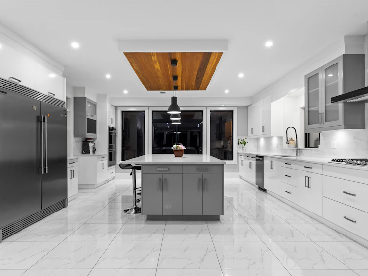 10550 127 Street, Surrey, BC, V3V 5K2 - 9