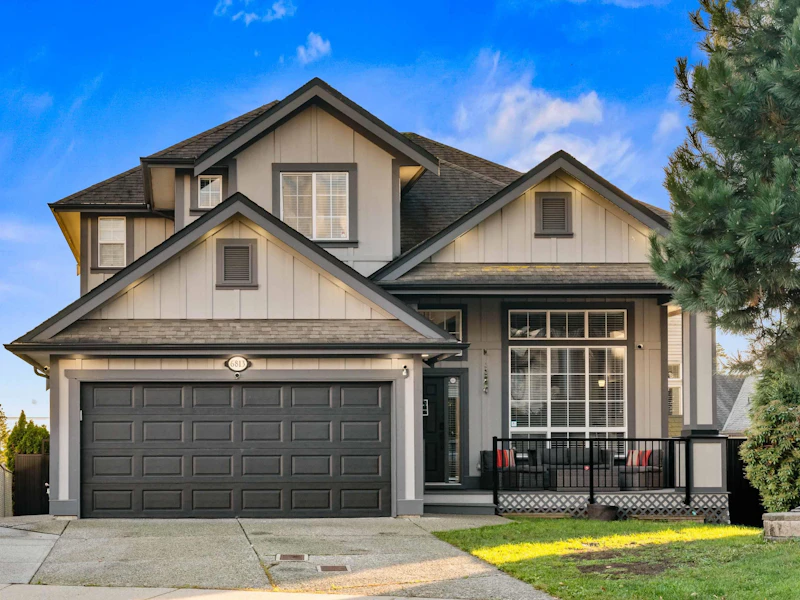 6813 197th Street, Langley BC V2Y 3H1