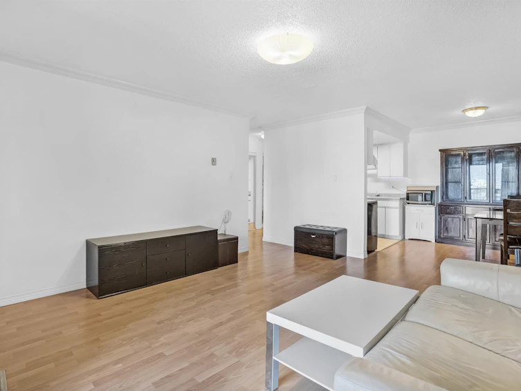 303-975 E Broadway, Vancouver, BC, V5T 1Y3 - 13