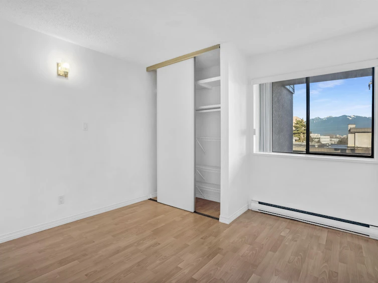 303-975 E Broadway, Vancouver, BC, V5T 1Y3 - 17